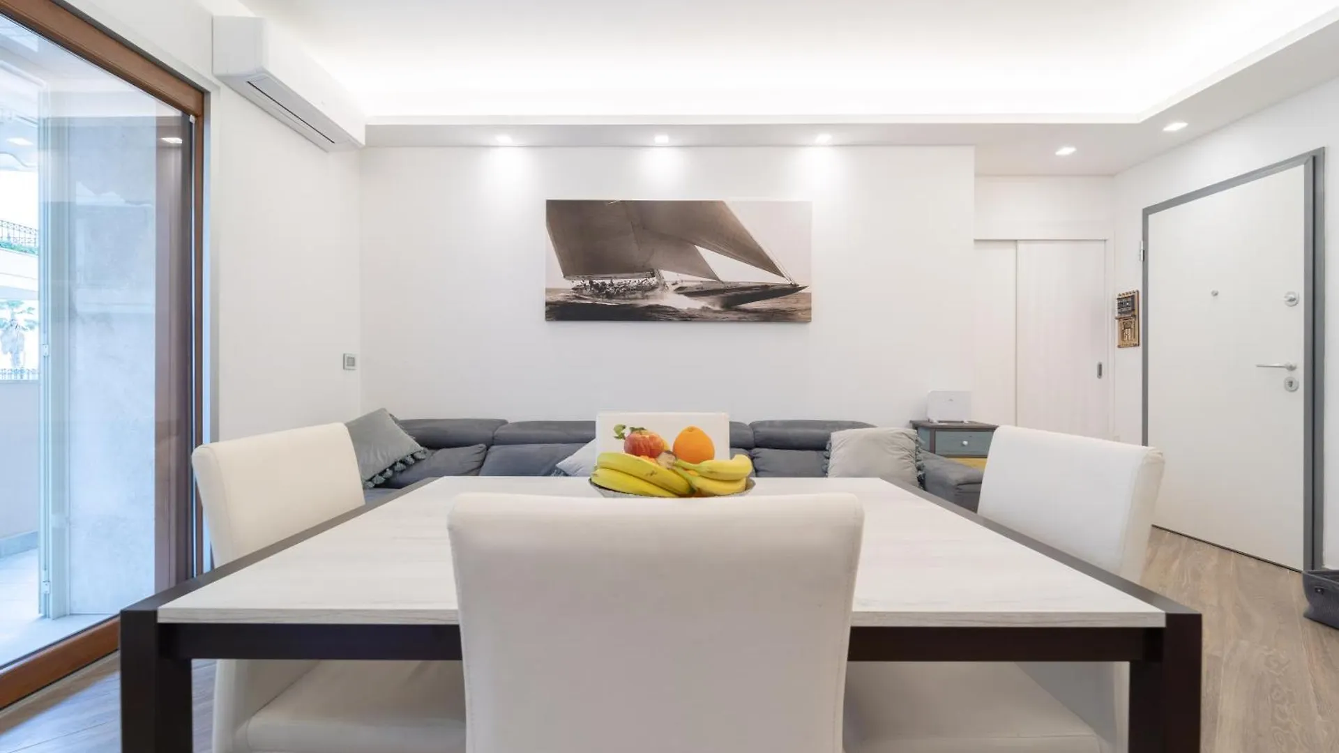 Apartment La Finestra Sul Porto Di Alghero Con Parcheggio Privato Italy